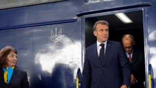 МИР, СУВЕРЕНІТЕТ, МАЙБУТНЄ: МАКРОН ЗРОБИВ ЗАЯВУ ПІСЛЯ ПРИБУТТЯ ДО КИЄВА